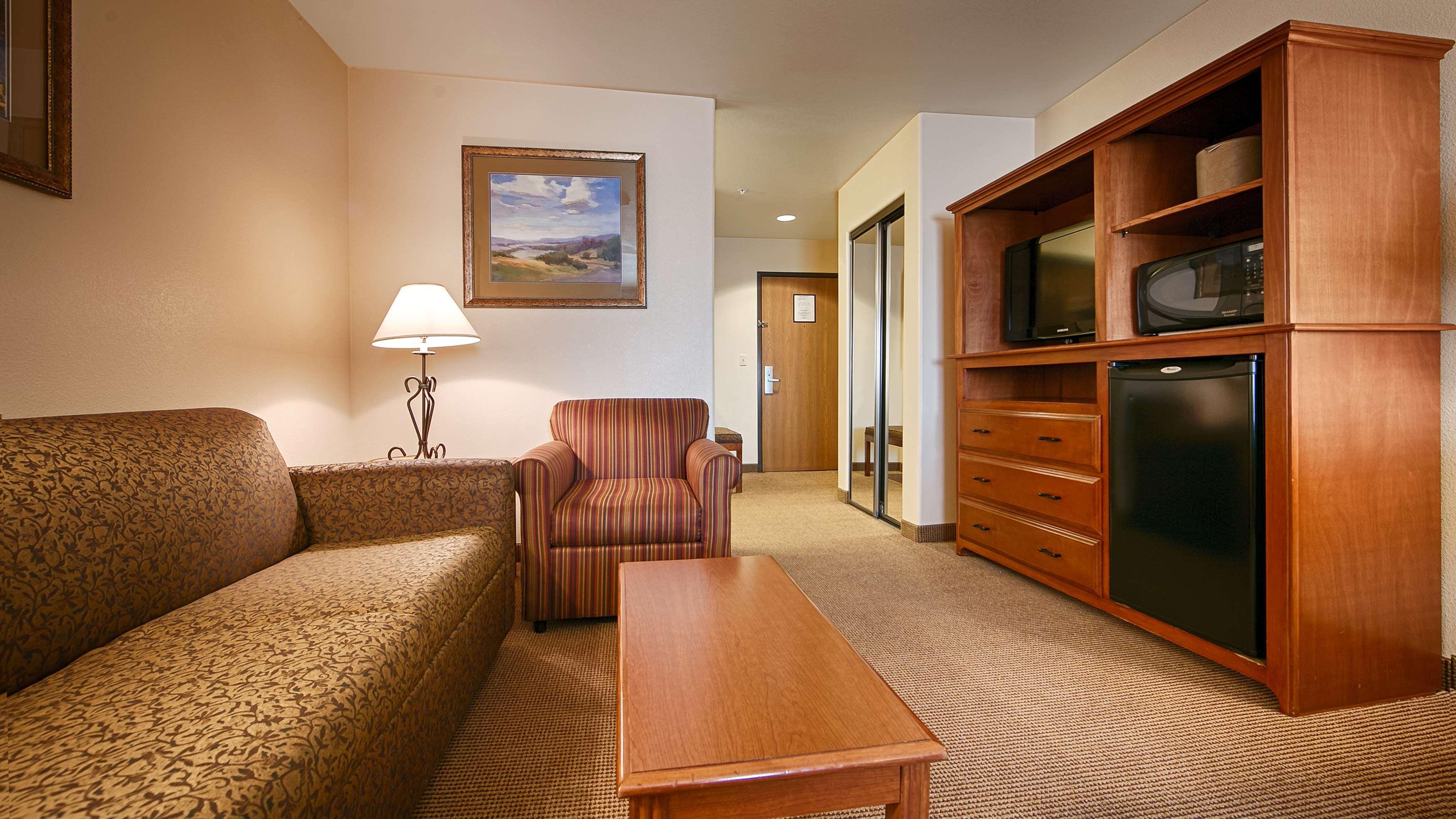 Best Western Territorial Inn And Suites Bloomfield Екстер'єр фото