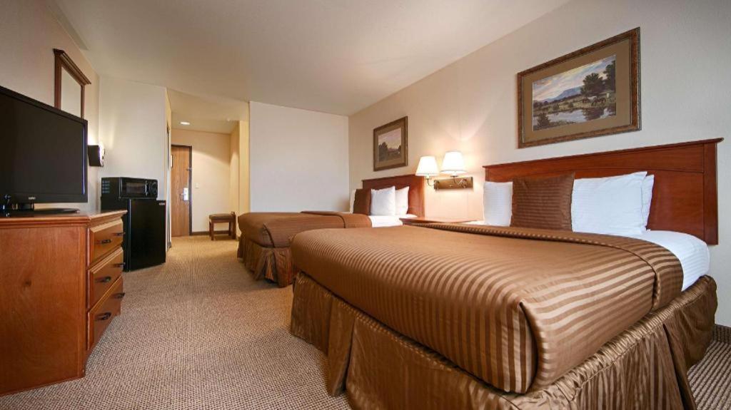 Best Western Territorial Inn And Suites Bloomfield Екстер'єр фото